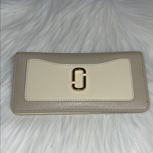 Chic Cream and Tan Women's Wallet